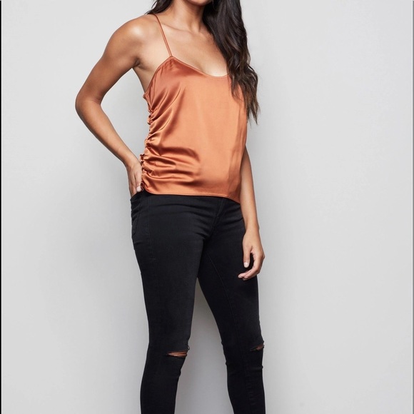 Good American The Ruched Satin Cami tank top satin in Copper size 2 (Medium) - Picture 3 of 8